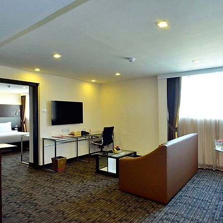 White Orchid Hotel Bangkok Exteriör bild